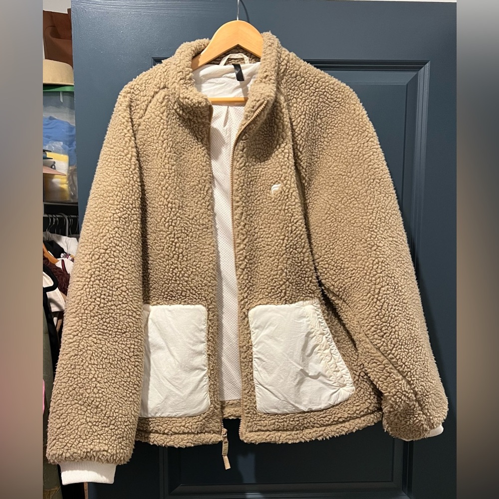 Men’s Fabletics teddy jacket - XL